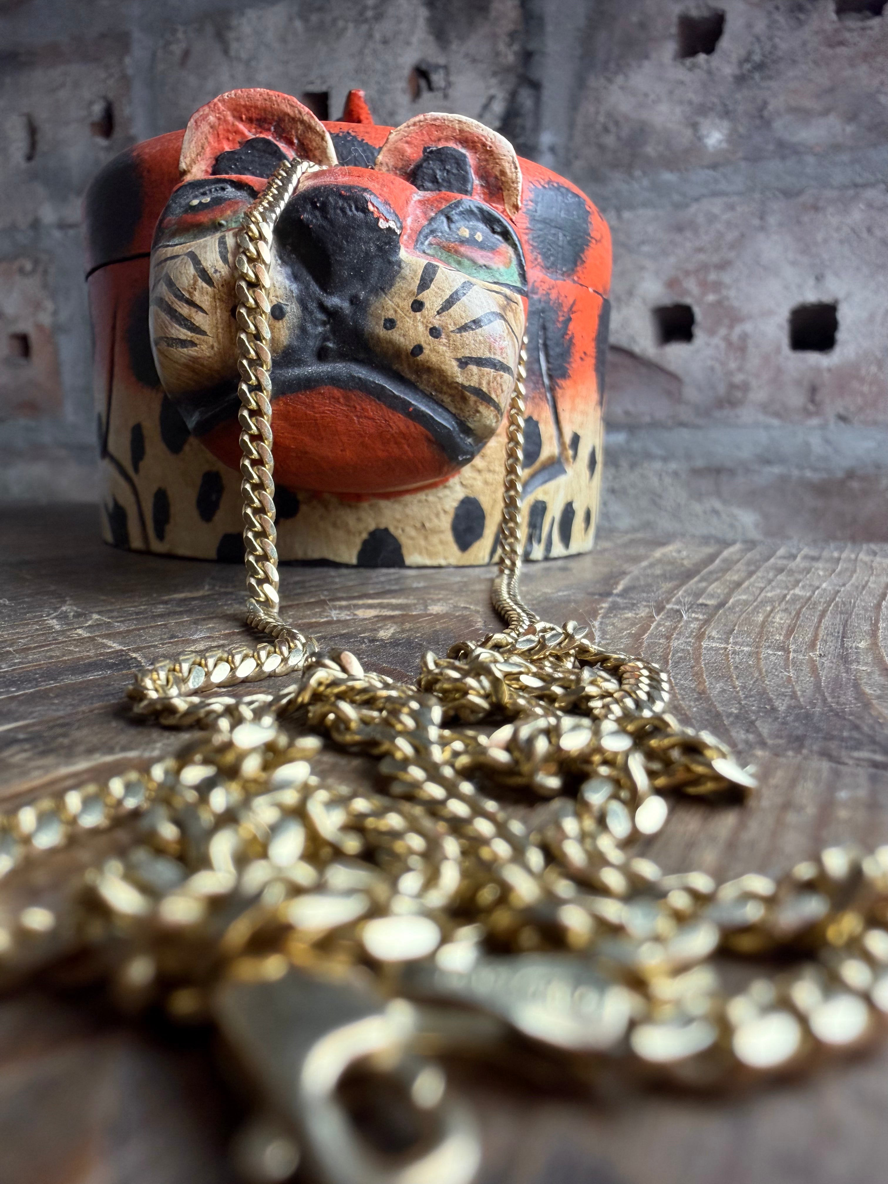 The Perfect Curb Chain